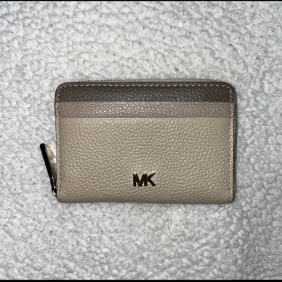 Michael Kors Color-Block Pebbled Leather Wallet - Picture 1 of 5